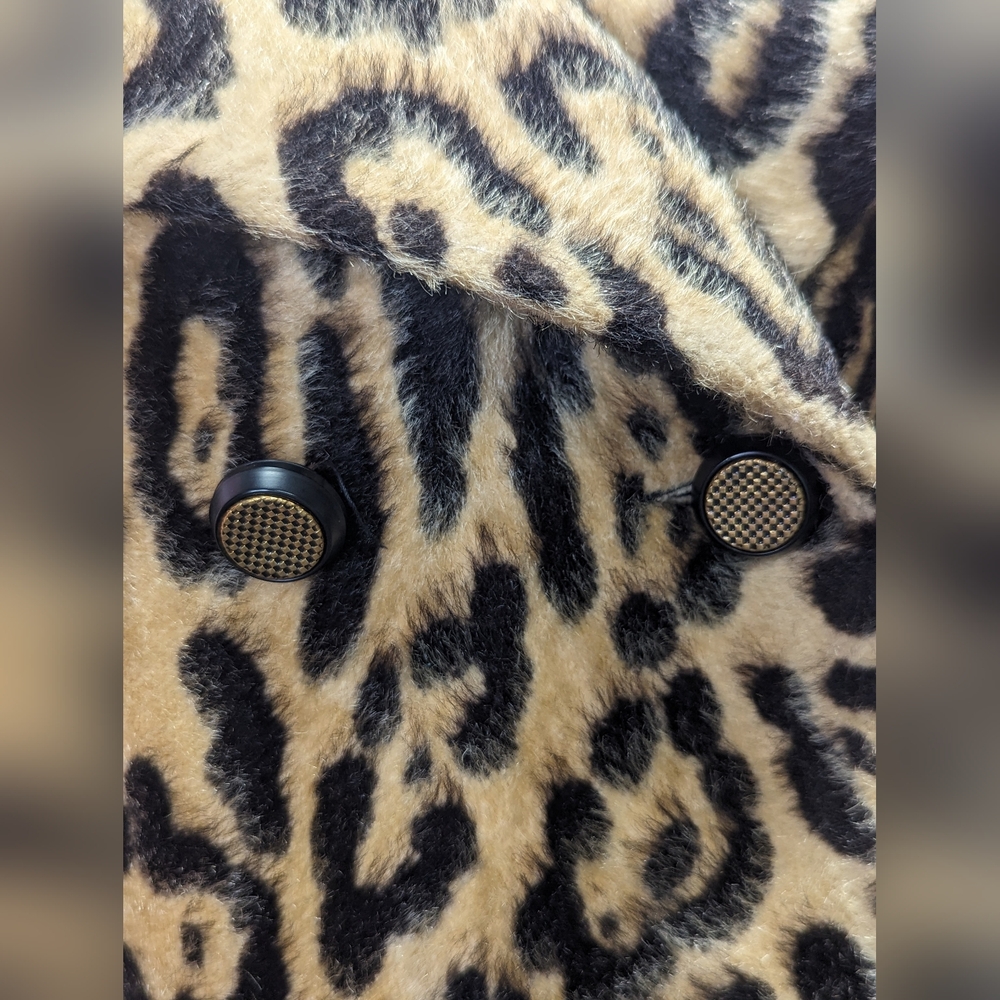 Vintage SAFARI Woman's Coat Styled by Fairmoor - Picture 6 of 9
